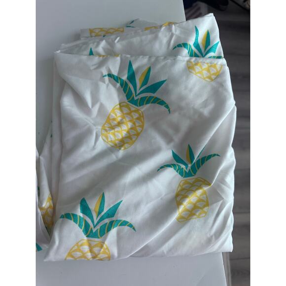 American Home Collection Pineapple Twin Sheet Set - Picture 3 of 6